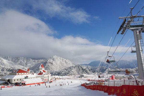 国内好玩的滑雪场都在哪里